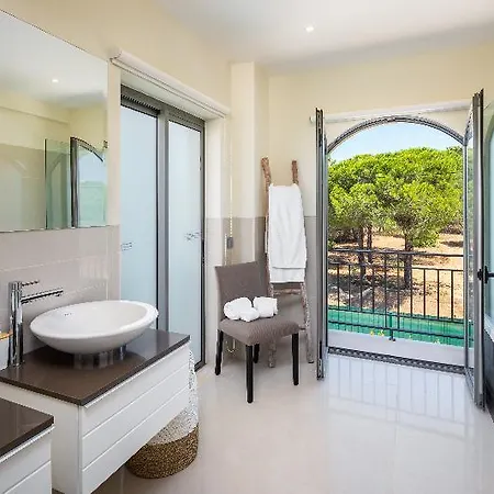 Shantiapartments Resort 4*