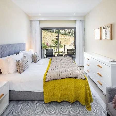 Shantiapartments Semesteranläggning (resort) 4*